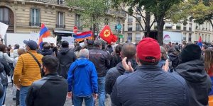 Paris’te PKK yandaşları ve Ermeniler birlikte gösteri düzenledi