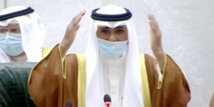 Kuveyt'in yeni emiri olan Şeyh Nevvaf yemin etti
