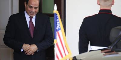 Sisi, seçim tiyatrosunda kendini tekrar cumhurbaşkanı seçti