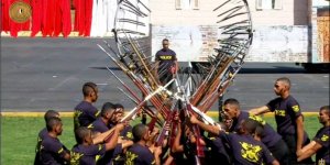 Sisi ordusundan ‘sirk’ gösterisi