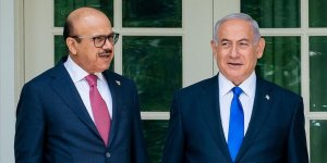 Siyonist İsrail ile Bahreyn arasındaki diplomatik ilişkiler resmen başladı