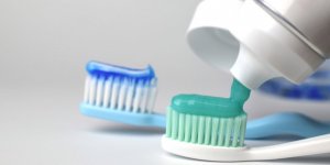 "Diş macunlarında dezenfektanlarla aynı maddeler kullanılıyor"