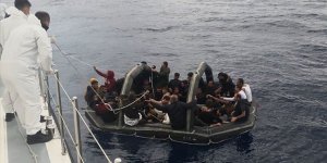 Muğla'da Türkiye kara sularına itilen 232 sığınmacı kurtarıldı