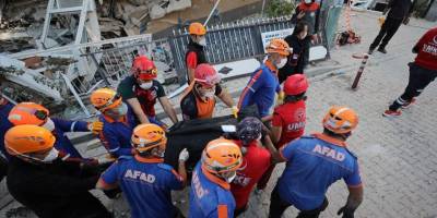 İzmir'deki depremde hayatını kaybedenlerin sayısı 36'ya yükseldi
