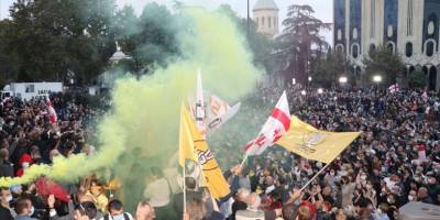 Gürcistan'daki genel seçim sonuçlarını kabul etmeyen muhalefetten erken seçim çağrısı