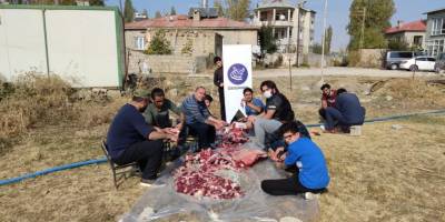 Özgür-Der Gençliği'nden Van’da ihtiyaç sahibi ailelere et yardımı