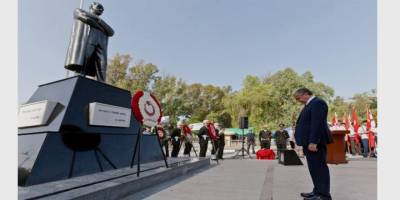 Sadece Rabbimize ibadet eder, taptıklarınıza tapmayız!