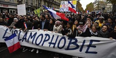 Fransa'da Müslümanlar üzerindeki baskı devlet eliyle şiddete dönüştü