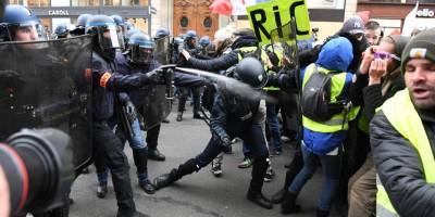 Fransa’da polis şiddeti kötü şöhretli bir geçmişe sahip