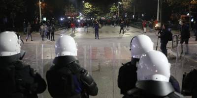 Arnavutluk'taki gergin protestolar 5. gününde devam etti