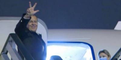 Lavrov, Belgrad’dan ayrılırken “Çetnik selamı” verdi