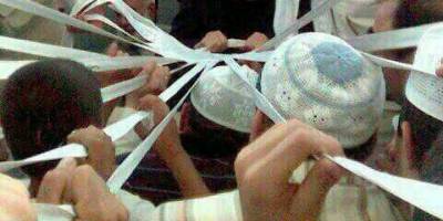 Ğavs veya ölü birinden yardım dilenmek