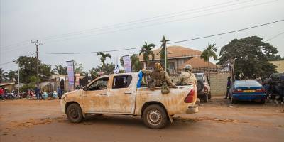 Orta Afrika Cumhuriyeti'nde 10 cumhurbaşkanı adayı seçimlerin iptalini istiyor
