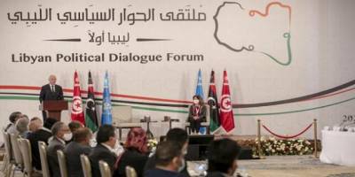 Libya'da geçici yönetim Başkanlığına Muhammed Menfi seçildi