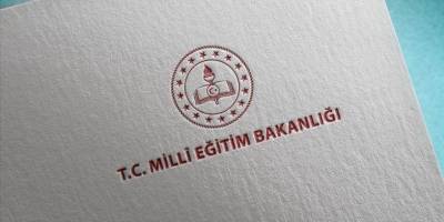 İzmir'de başörtülü öğrenciyi okula almadığı iddia edilen okul yöneticisi ve öğretmen açığa alındı