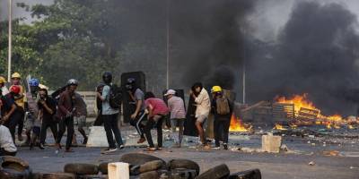 Myanmar'da bugünkü protestolarda en az 16 kişi öldürüldü