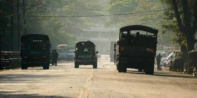 Myanmar'da 3 silahlı grup, cuntayı 'ateşkesi bitirmekle' tehdit etti