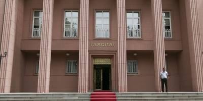 Yargıtay, Beşiktaş taraftar grubu Çarşı davasında beraat kararlarını bozdu