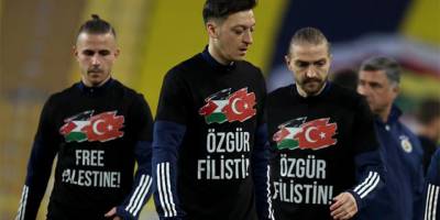 Fenerbahçe-Sivasspor maçında Filistin'e destek