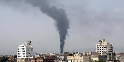 Katil İsrail Yemen’de hayati önem taşıyan tesisleri hedef aldı