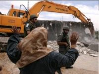 İşgalci İsrail Ürdün Vadisi'nde Filistinlilerin Evini Boşalttı