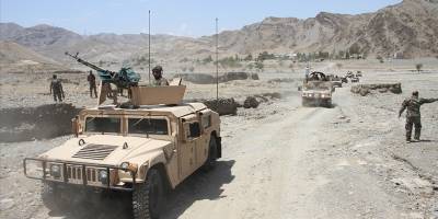 Afganistan'da Taliban 8 günde 18 vilayet merkezini ele geçirdi