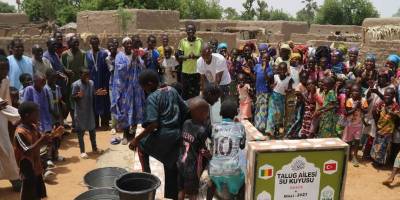 İHH’nın 10 bininci su kuyusu Mali’de açıldı