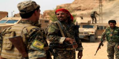 İran kurduğu tugaylar ile Suriyeli aşiretleri Şiileştirmeye çalışıyor