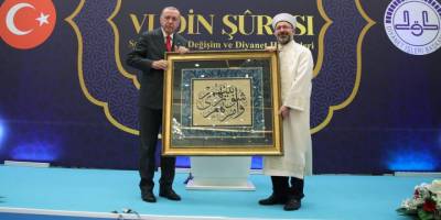 Erdoğan: İslam bize göre değil, biz İslam’a göre hareket edeceğiz