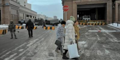 Kazakistan'ın başkenti Nur Sultan'da hayat OHAL şartları altında devam ediyor