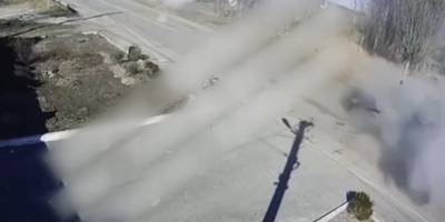 Rus tankı sivillerin aracını hedef aldı