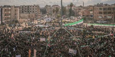 Suriye halkı intifadanın 11. Yılında haykırdı: ‘Özgürlük mücadelemiz hala sürüyor’