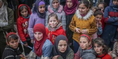 Suriyeli öğrenciler, savaşla geçen 11 yılı ve gelecek umutlarını resmetti