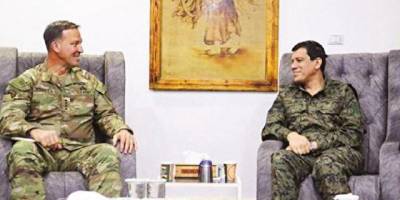 ABD’li CENTCOM komutanı PYD’nin lideri ile görüştü