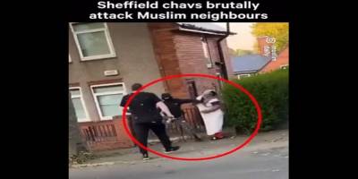 İngiltere’de Müslümanlar ırkçı saldırganlara misliyle karşılık verdi!
