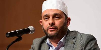 Ya 'İslami hassasiyetlere' göre yapılsın ya da tanıtımından 'İslam' kelimesi çıkarılsın!