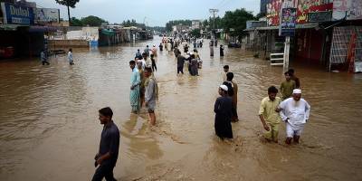 Pakistan'daki sellerde 800'den fazla tıbbi tesis hasar gördü