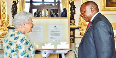 Afrikalılar 2. Elizabeth'e haklarını ‘helal’ etmiyor
