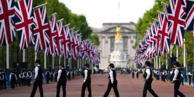 İngiliz polisi, “terör yasasından” mahkum edilmiş olan Müslümanları Kraliçe’nin cenazesinden uzak durmaya çağırdı
