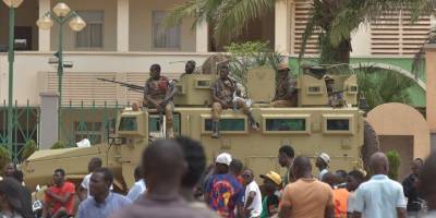ECOWAS heyeti, darbe sonrası arabuluculuk için Burkina Faso'ya gitti