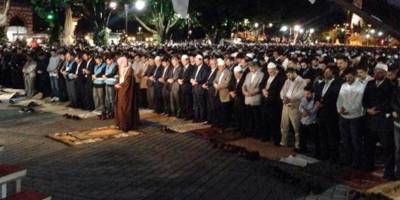 Kabe imamına 'Ayasofya Camii avlusunda namaz kıldırdığı için' 12 yıl hapis