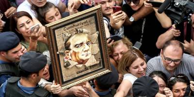 İmkansız pozisyon: Kamalistlere karşı haklı olmak