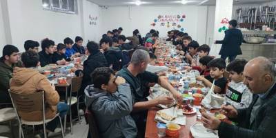 Batman Özgür-Der’den gençlere "Perşembe orucu ve iftar" programı düzenlendi