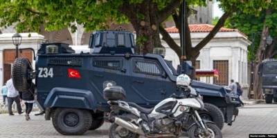 Diyarbakır'da tokat atan polisler açığa alındı