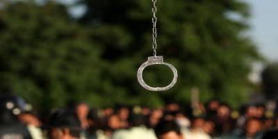 İran'da 2 gösterici daha idam edildi