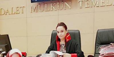 "Borcunuz mu var Hakime hanım?"