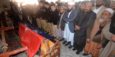 Pakistan'da camiye düzenlenen intihar saldırısında can kaybı 102'ye çıktı