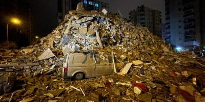 Deprem bölgesinde can kaybı 5 bin 894’e çıktı
