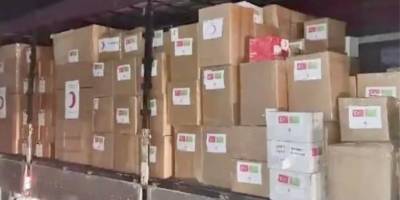 Türkmenistan, depremzedelere kışlık giysi ve mobil tuvalet gönderdi