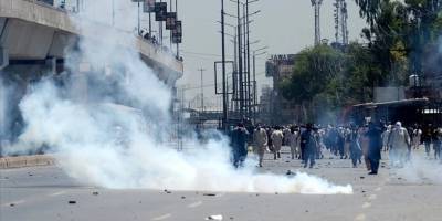 Pakistan'daki protestolarda İmran Han taraftarı 9 kişi öldürüldü